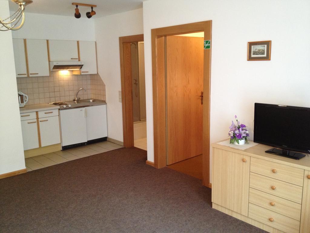 Pension & Appartement Fortin 巴德小基希海姆 外观 照片