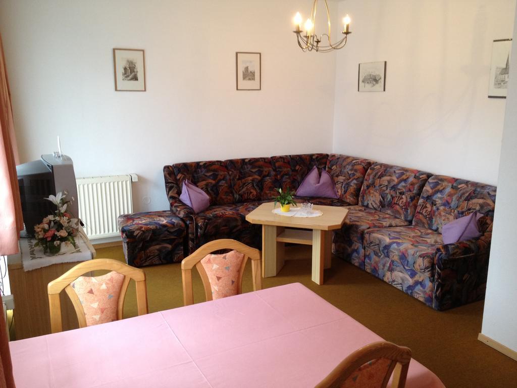 Pension & Appartement Fortin 巴德小基希海姆 客房 照片